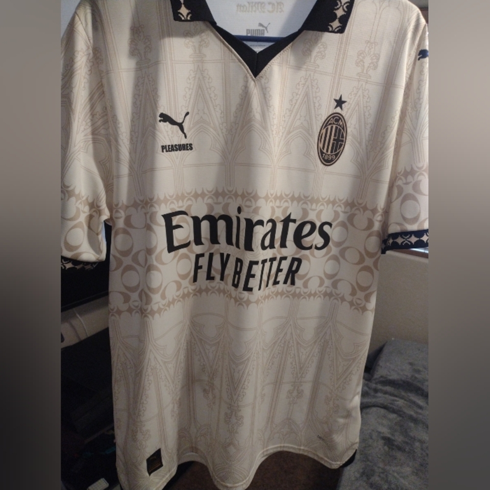 Ac Milan Pleasures Collaboration Jersey 2023-2024 Size Large